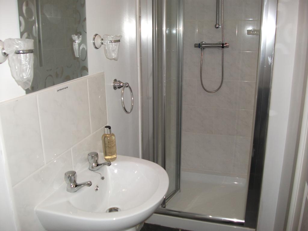 The Brema Hotel Blackpool Room photo